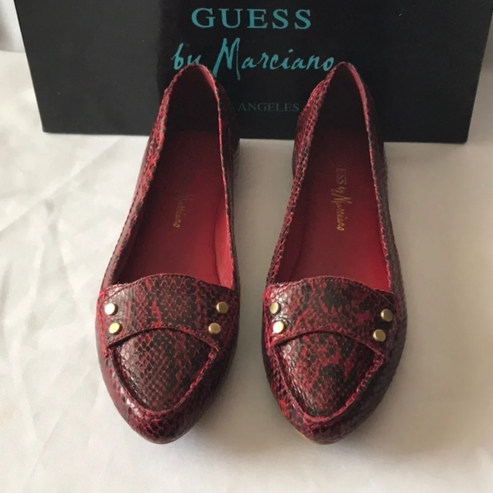 NEW GUESS BY MARCIANO Safia SnakePrint Flat SZ 8.5